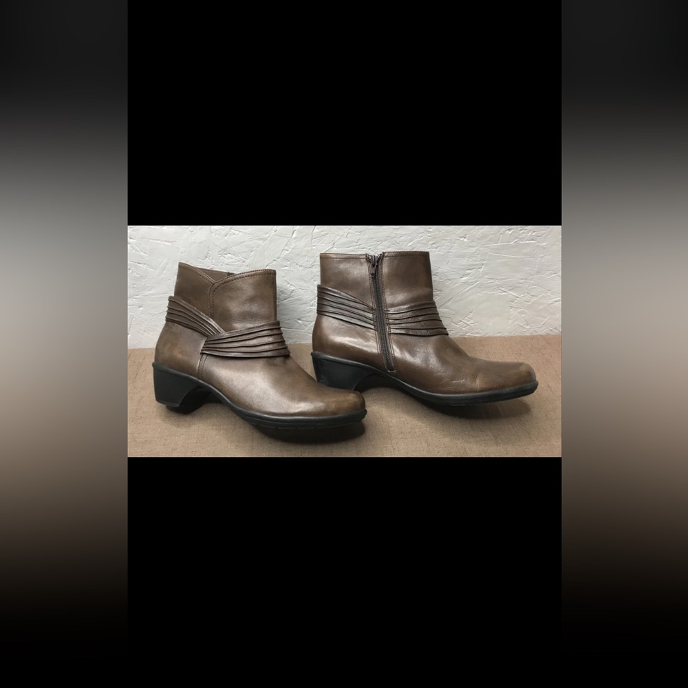 Clarks Bendables Wish Mood Women's Ankle Boots Brown Leather Side Zip Size 11M